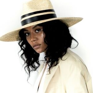 Janessa Leone Elyn Hat New With Tags  In Original Box Sz S